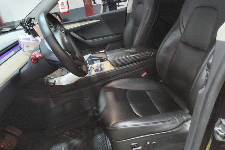 Used Tesla Model Y 2021 Standard Range Rear-Wheel Drive Version Left Front Seat
