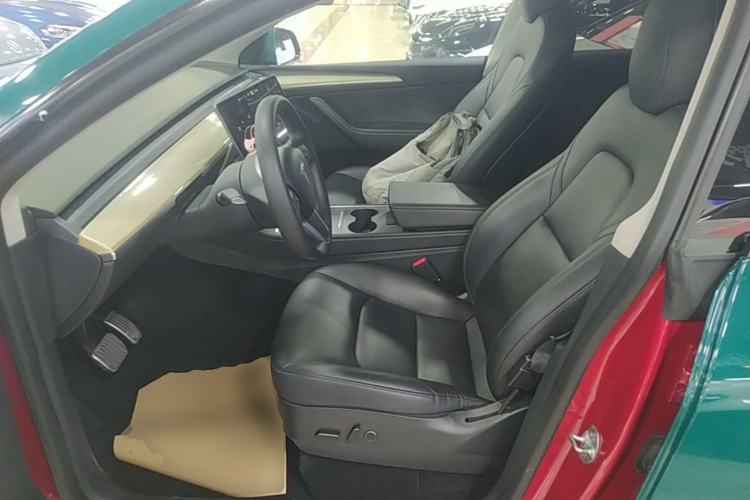 Used Tesla Model Y 2021 Long-Range All-Wheel-Drive Version Left Front Seat