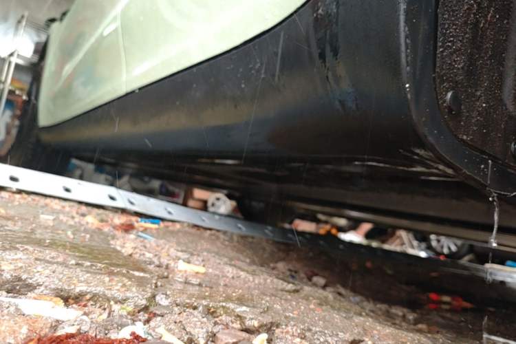 Used Tesla Model Y 2021 Standard Range Rear-Wheel Drive Version Left Side Sill