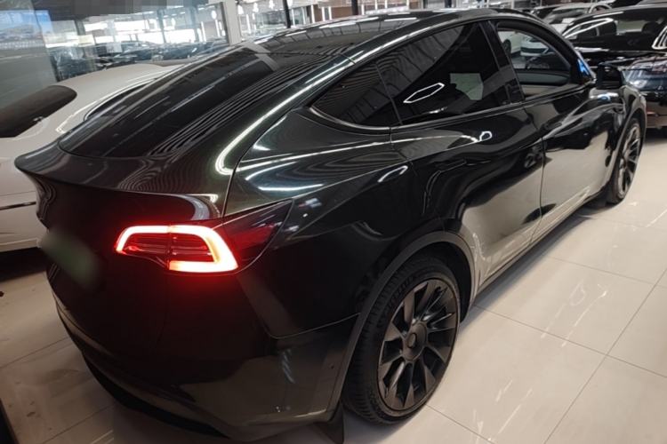Used Tesla Model Y 2021 Standard Range Rear-Wheel Drive Version Rear Right 45 Deg