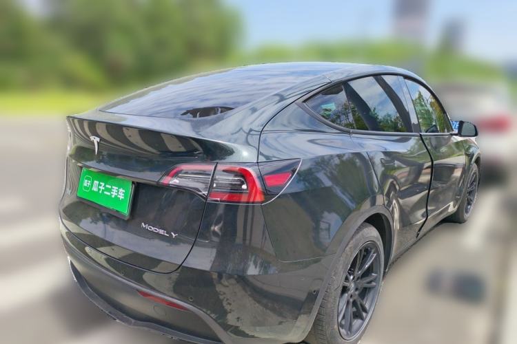 Used Tesla Model Y 2021 Standard Range Rear-Wheel Drive Version Rear Right 45 Deg