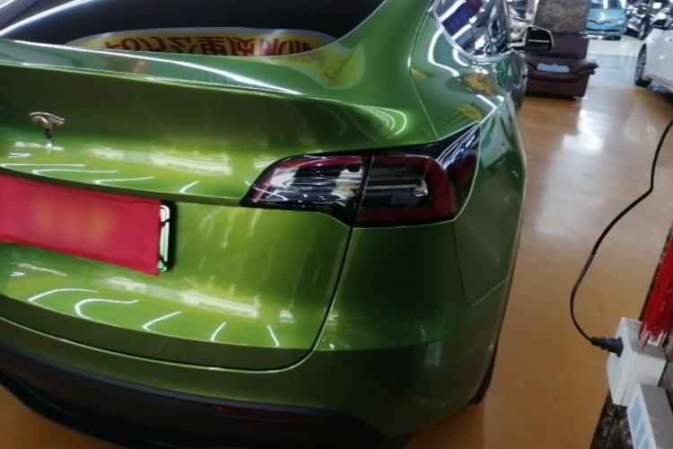 Used Tesla Model Y 2021 Long-Range All-Wheel-Drive Version 3D7 Right Rear Taillight
