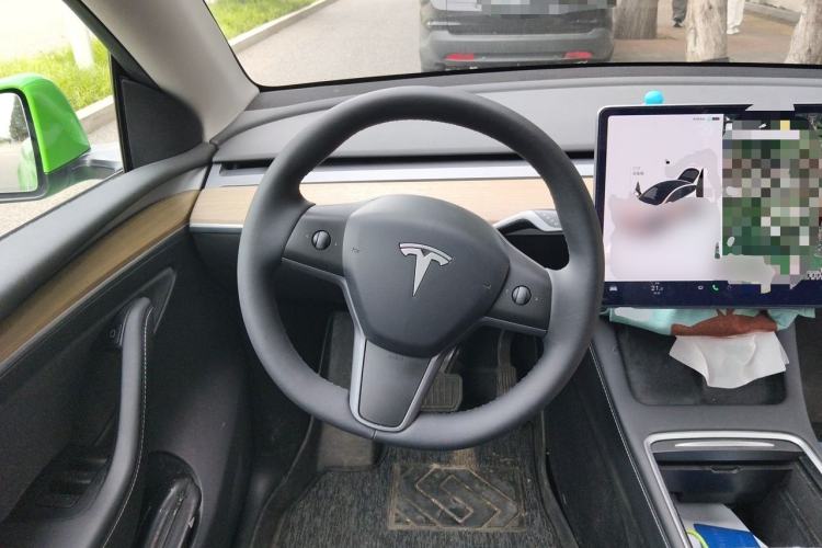 Used Tesla Model Y 2021 Standard Range Rear-Wheel Drive Version Steering Wheel