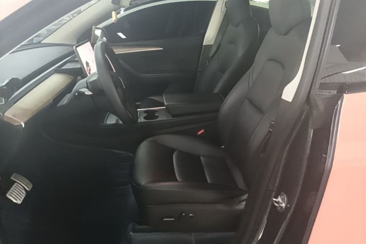 Used Tesla Model Y 2021 Performance High-Performance All-Wheel-Drive Version Left Front Seat