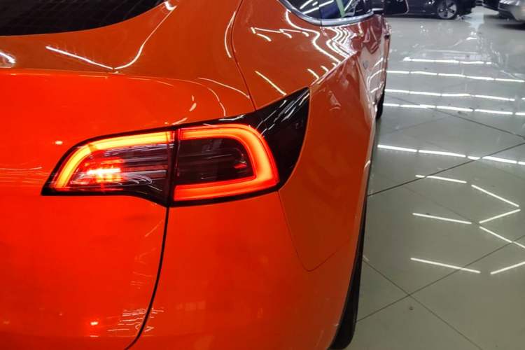 Used Tesla Model Y 2021 Long-Range All-Wheel-Drive Version Exterior 3