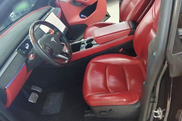 Used Tesla Model Y 2021 Long-Range All-Wheel-Drive Version Left Front Seat
