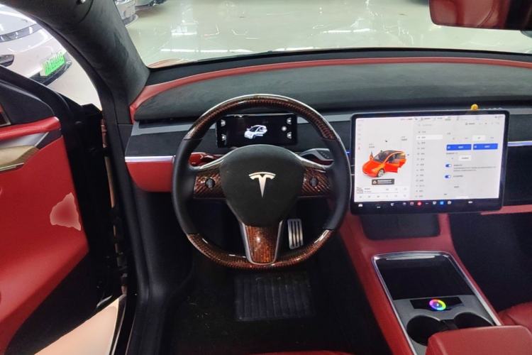 Used Tesla Model Y 2021 Long-Range All-Wheel-Drive Version Steering Wheel