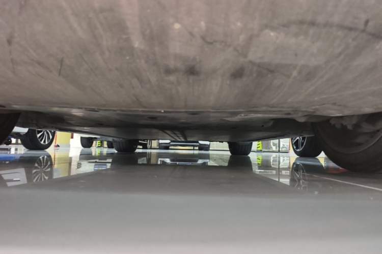 Used Tesla Model Y 2021 Long-Range All-Wheel-Drive Version Chassis Front