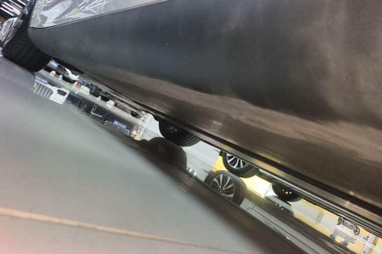Used Tesla Model Y 2021 Long-Range All-Wheel-Drive Version Chassis Rear Left