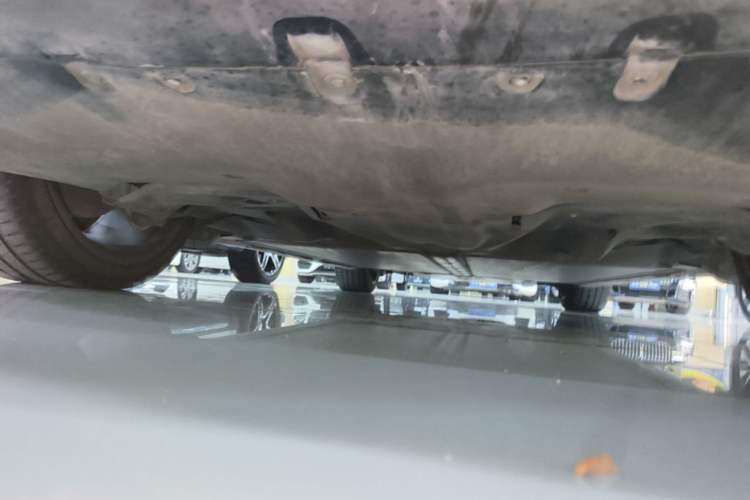 Used Tesla Model Y 2021 Long-Range All-Wheel-Drive Version Chassis Rear