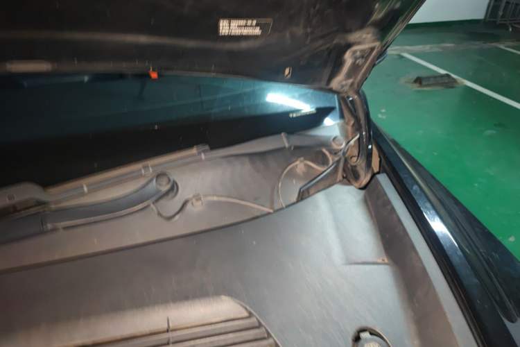 Used Tesla Model Y 2021 Long-Range All-Wheel-Drive Version Engine Bay Left