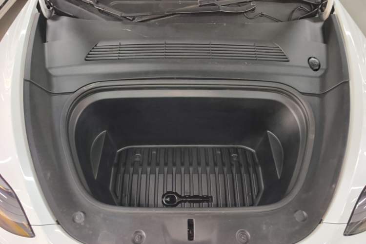 Used Tesla Model Y 2021 Long-Range All-Wheel-Drive Version Engine Bay
