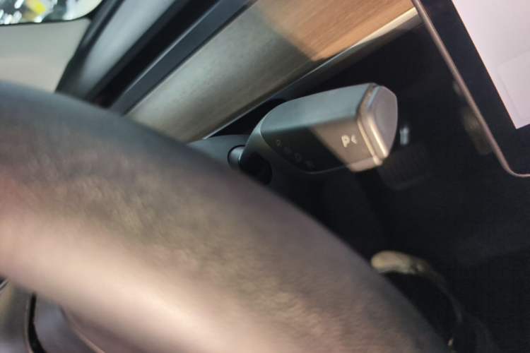 Used Tesla Model Y 2021 Long-Range All-Wheel-Drive Version Gear Lever