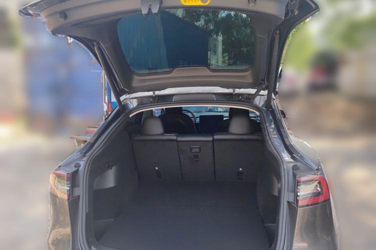 Used Tesla Model Y 2021 Performance High-Performance All-Wheel-Drive Version Trunk