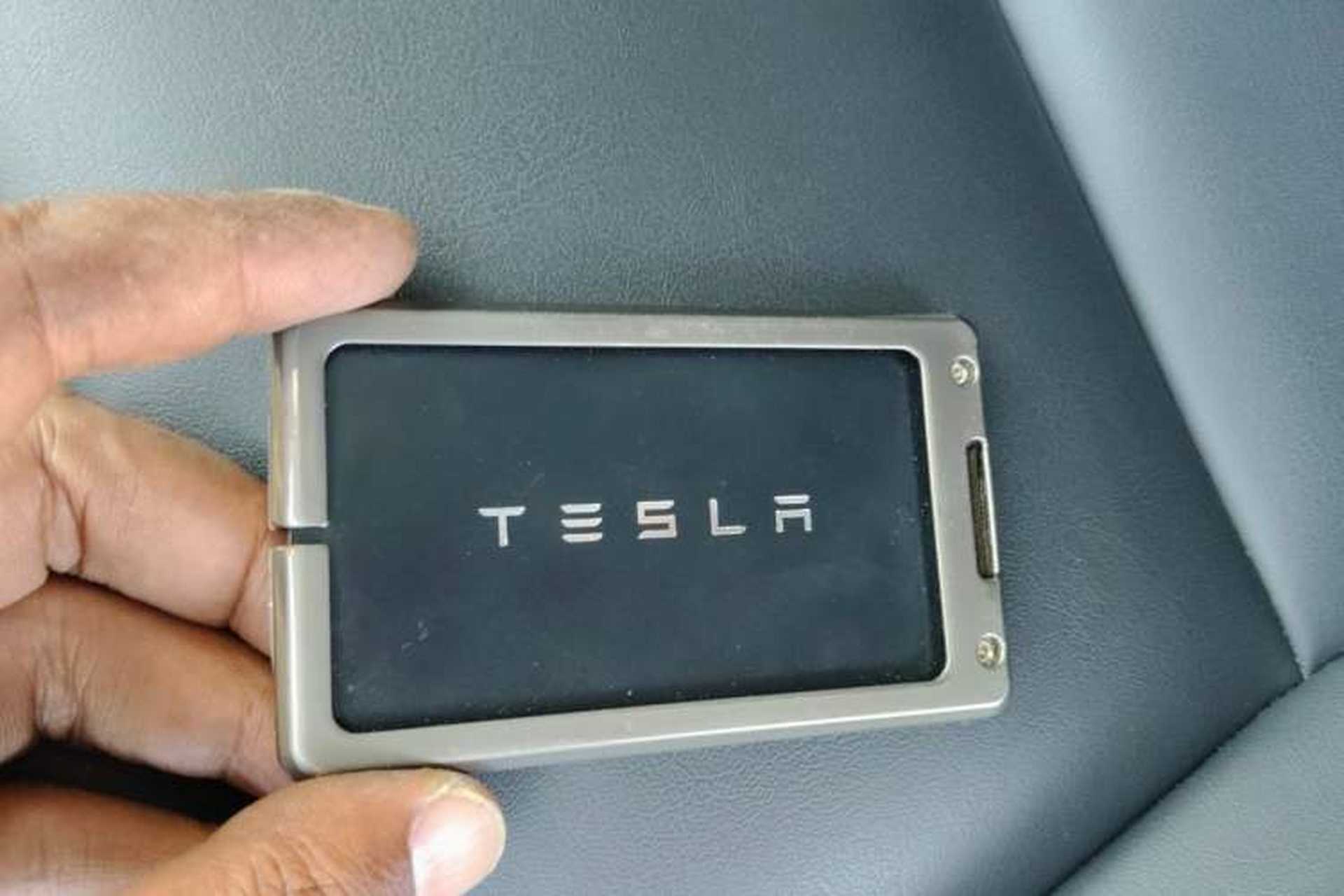 Used Tesla Model Y 2021 Standard Range Rear-Wheel Drive Version Vehicle Key