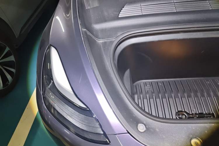 Used Tesla Model Y 2021 Standard Range Rear-Wheel Drive Version Engine Bay Right