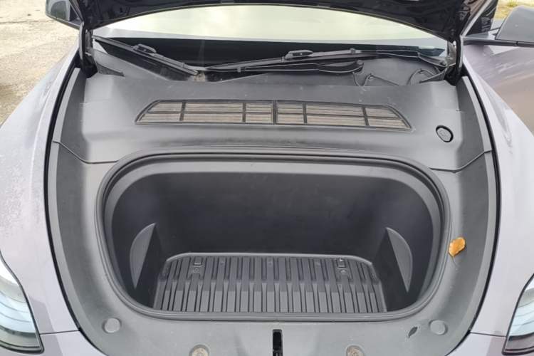 Used Tesla Model Y 2021 Standard Range Rear-Wheel Drive Version Engine Bay