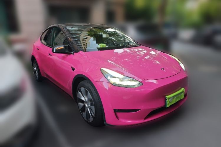 Used Tesla Model Y 2021 Long-Range All-Wheel-Drive Version Front Right 45 Deg