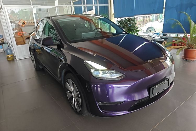 Used Tesla Model Y 2021 Standard Range Rear-Wheel Drive Version Front Right 45 Deg