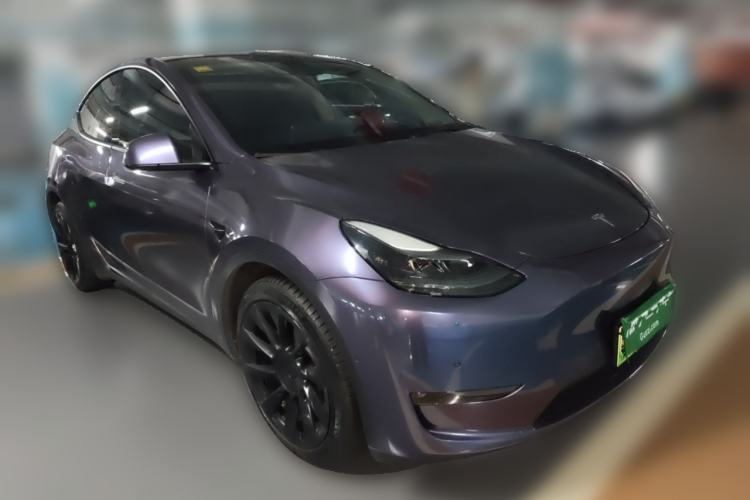 Used Tesla Model Y 2021 Standard Range Rear-Wheel Drive Version Front Right 45 Deg