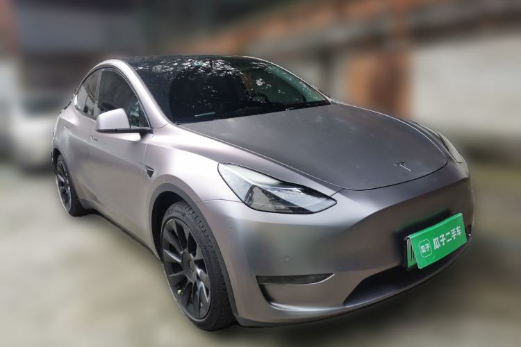 Used Tesla Model Y 2021 Standard Range Rear-Wheel Drive Version Front Right 45 Deg