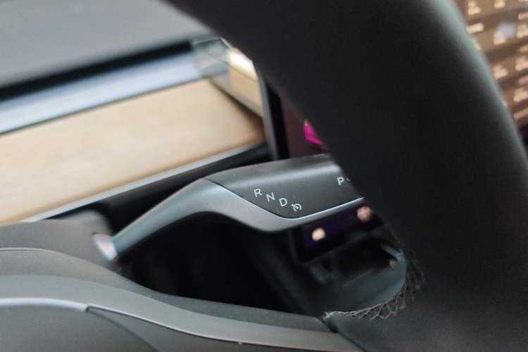 Used Tesla Model Y 2021 Long-Range All-Wheel-Drive Version Gear Lever