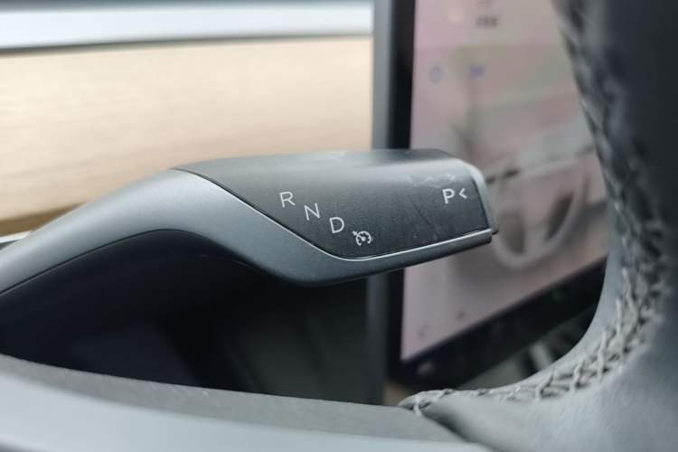 Used Tesla Model Y 2021 Standard Range Rear-Wheel Drive Version Gear Lever