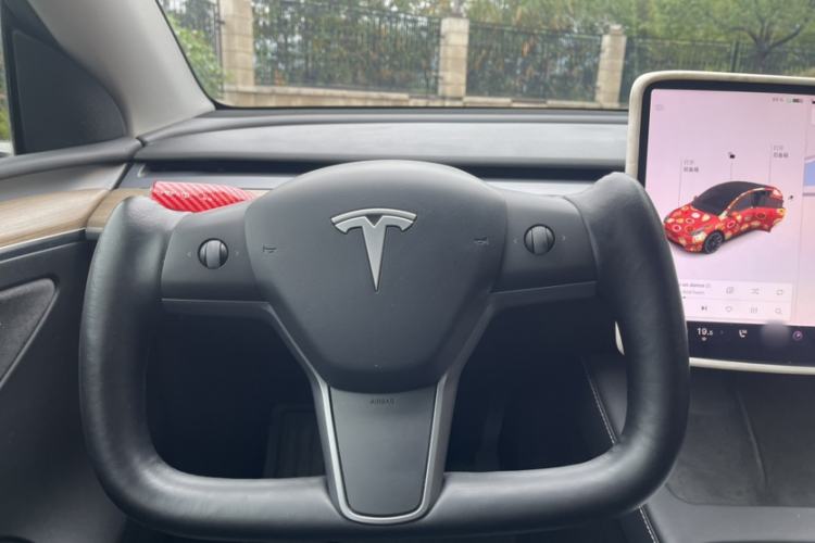 Used Tesla Model Y 2021 Standard Range Rear-Wheel Drive Version Interior 2
