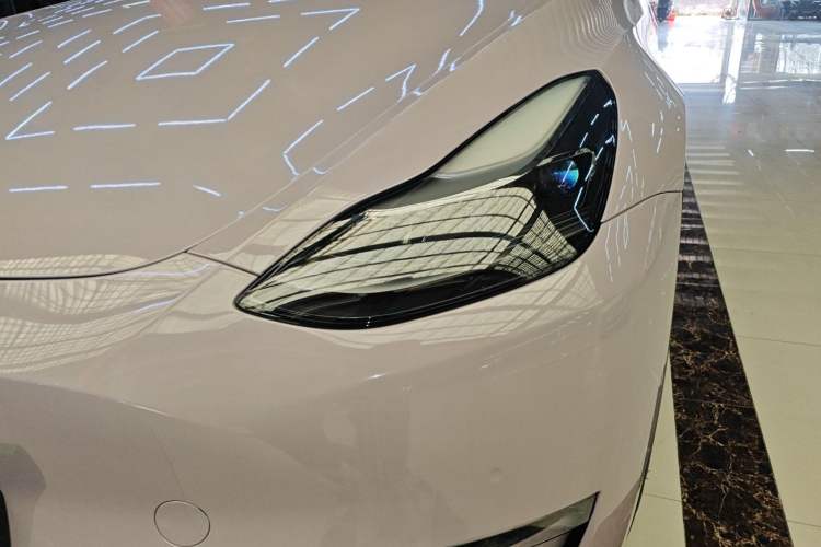 Used Tesla Model Y 2021 Standard Range Rear-Wheel Drive Version Left Front Headlight