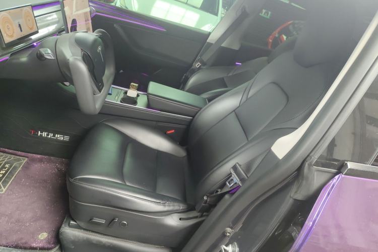 Used Tesla Model Y 2021 Standard Range Rear-Wheel Drive Version Left Front Seat