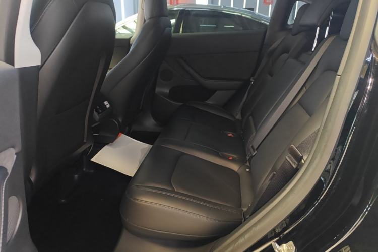 Used Tesla Model Y 2021 Standard Range Rear-Wheel Drive Version Left Rear Seat