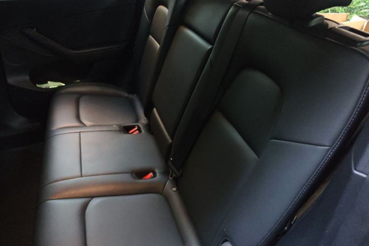 Used Tesla Model Y 2021 Long-Range All-Wheel-Drive Version Left Rear Seat