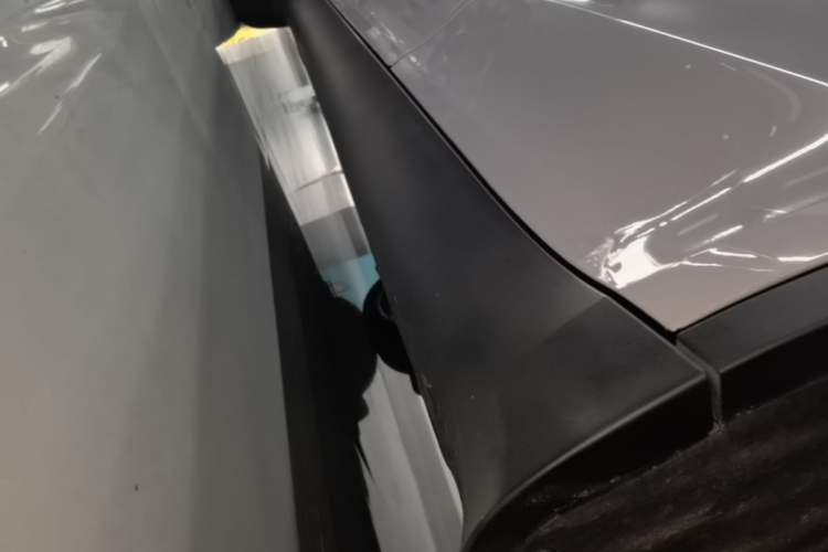 Used Tesla Model Y 2021 Standard Range Rear-Wheel Drive Version Left Side Sill