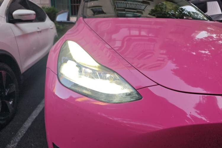 Used Tesla Model Y 2021 Long-Range All-Wheel-Drive Version Right Front Headlight
