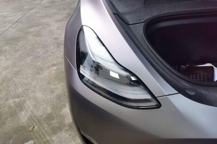 Used Tesla Model Y 2021 Standard Range Rear-Wheel Drive Version Right Front Headlight