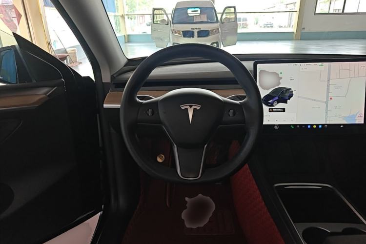 Used Tesla Model Y 2021 Standard Range Rear-Wheel Drive Version Steering Wheel