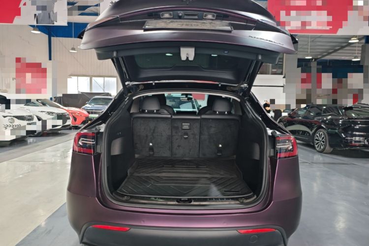 Used Tesla Model Y 2021 Standard Range Rear-Wheel Drive Version Trunk