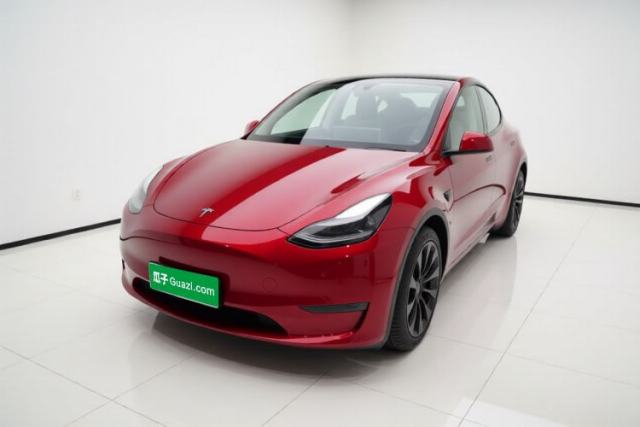 Tesla Model Y 2021 Long-Range All-Wheel-Drive Version مستعملة