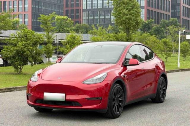 Used Tesla Model Y 2021 Long-Range All-Wheel-Drive Version