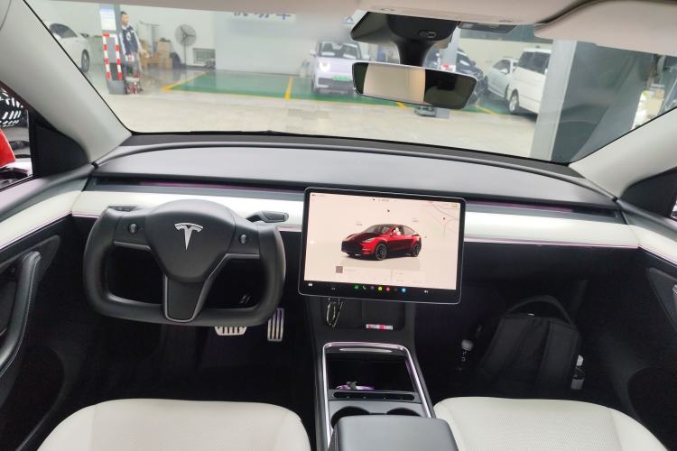 Used Tesla Model Y 2021 Performance High-Performance All-Wheel-Drive Version Center Console