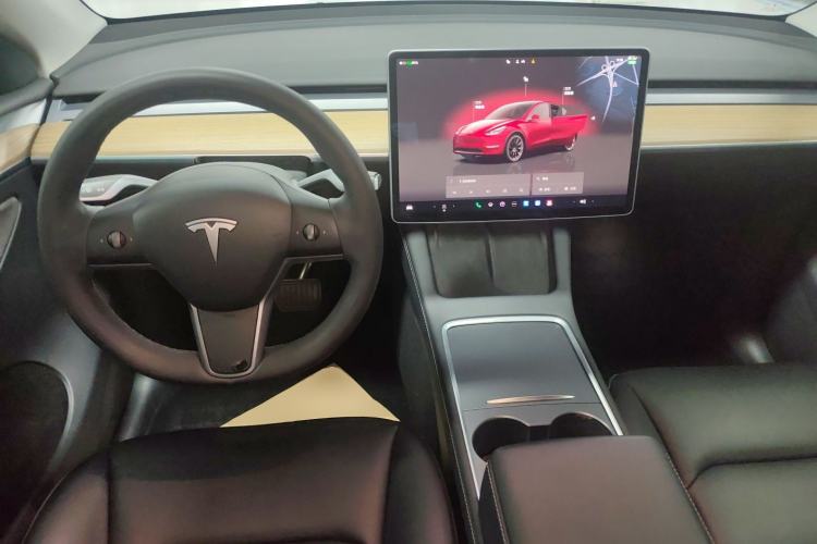 Used Tesla Model Y 2021 Revised Version 2 Long-Range All-Wheel-Drive Edition Center Console