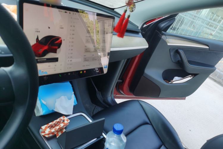 Used Tesla Model Y 2021 Performance High-Performance All-Wheel-Drive Version Center Console