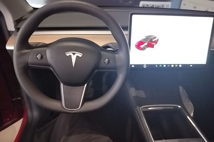 Used Tesla Model Y 2021 Long-Range All-Wheel-Drive Version Center Console