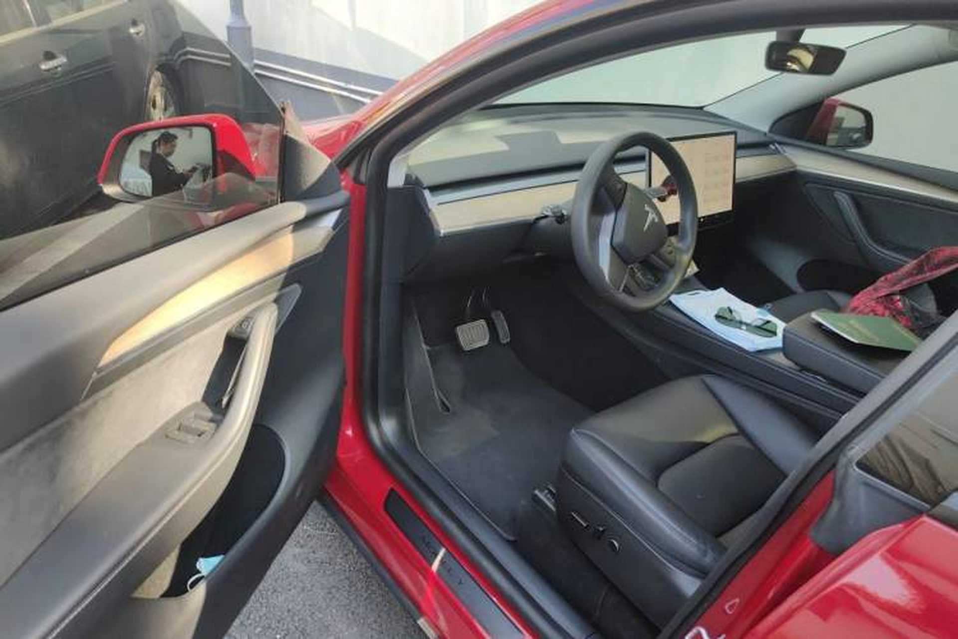 Used Tesla Model Y 2021 Standard Range Rear-Wheel Drive Version Driver Seat