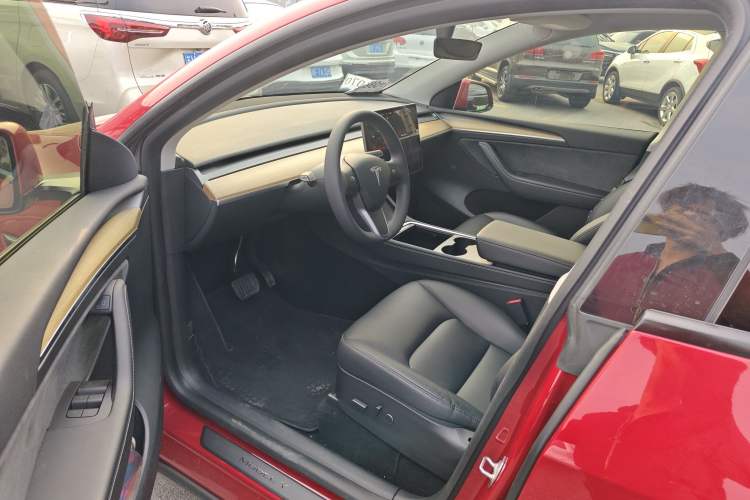 Used Tesla Model Y 2021 Standard Range Rear-Wheel Drive Version Driver Seat