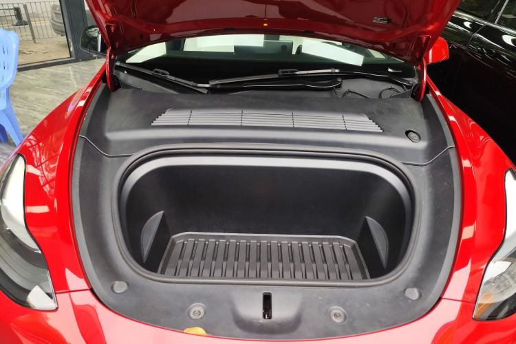 Used Tesla Model Y 2021 Performance High-Performance All-Wheel-Drive Version Engine Bay