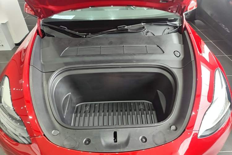 Used Tesla Model Y 2021 Standard Range Rear-Wheel Drive Version Engine Bay