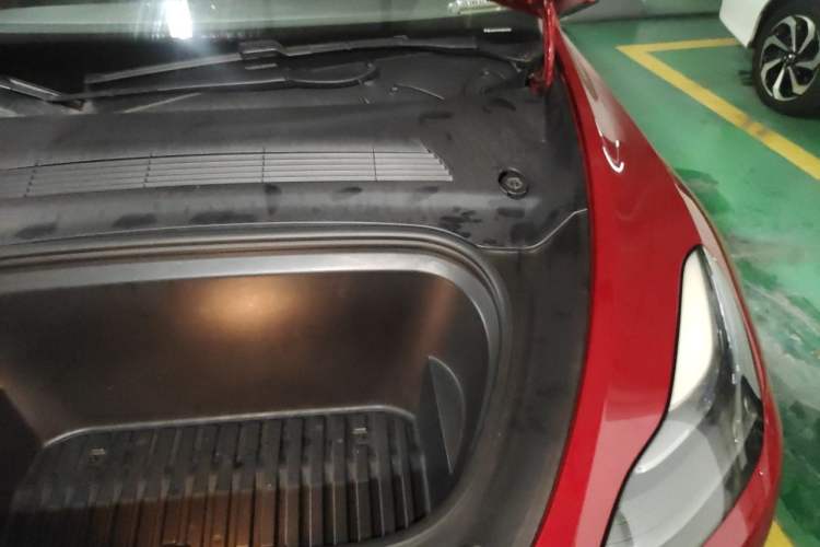 Used Tesla Model Y 2021 Long-Range All-Wheel-Drive Version Engine Bay Left