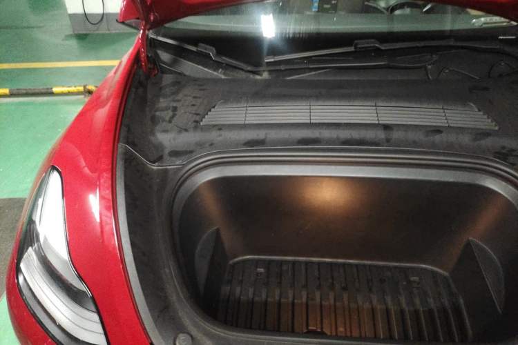 Used Tesla Model Y 2021 Long-Range All-Wheel-Drive Version Engine Bay Right