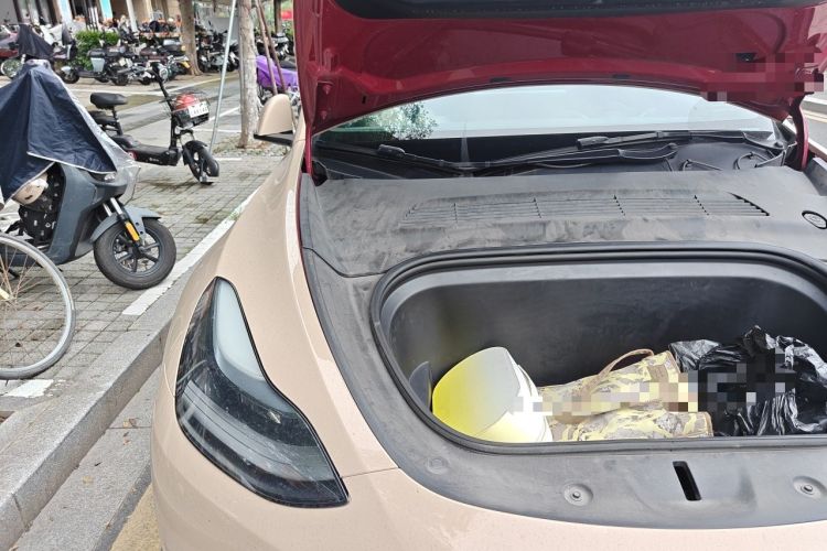 Used Tesla Model Y 2021 Standard Range Rear-Wheel Drive Version Engine Bay Right